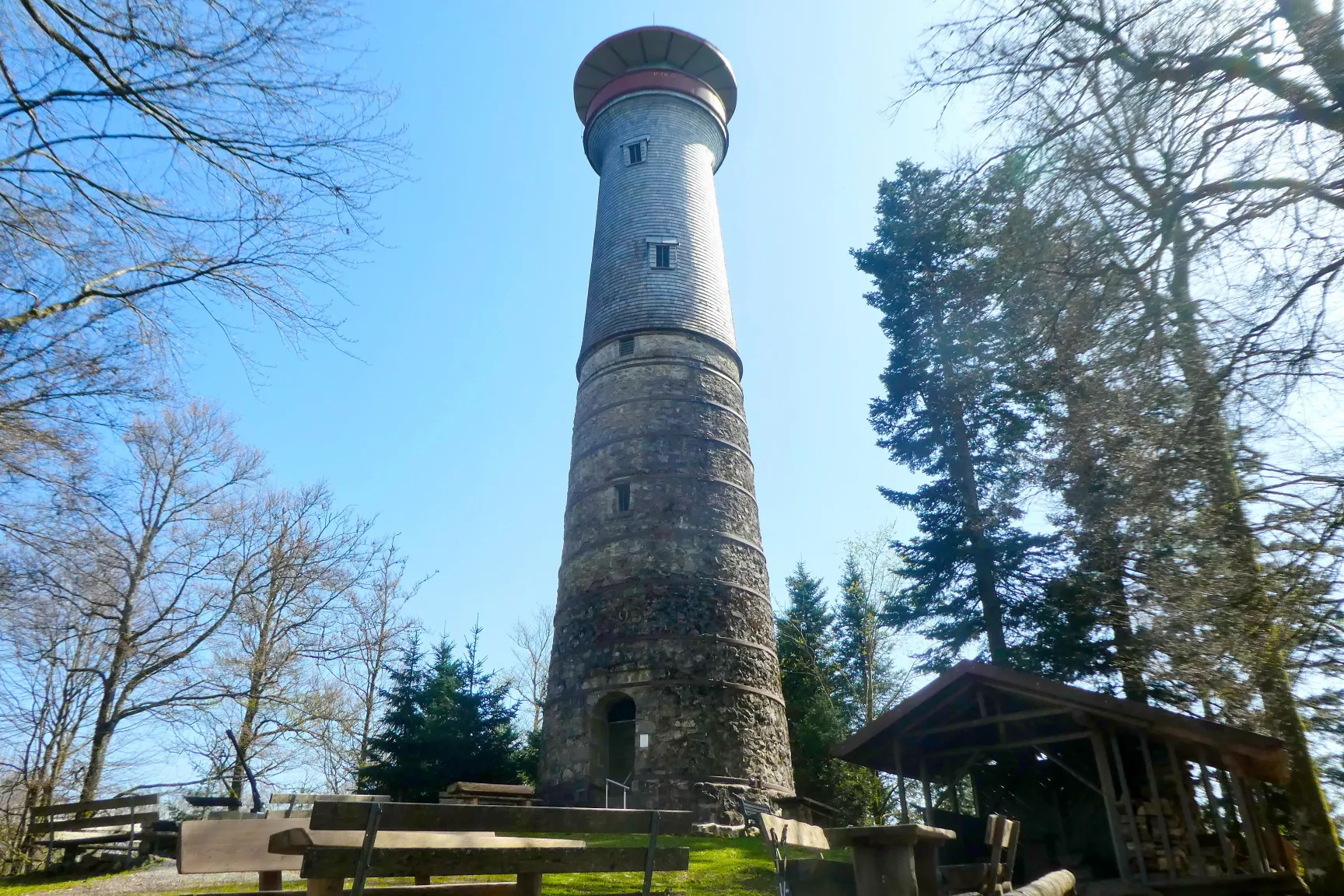 Aussichtsturm Hohe Möhr bei Schopfheim
