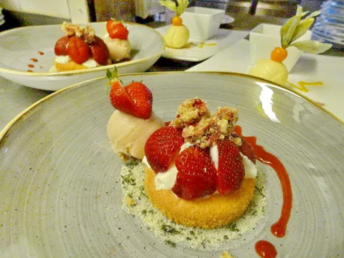 Restaurant Peterle Erdbeer-Dessert