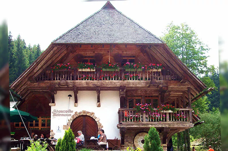 Mühlen-MuseumTannenmühle Schlühüwanapark Grafenhausen