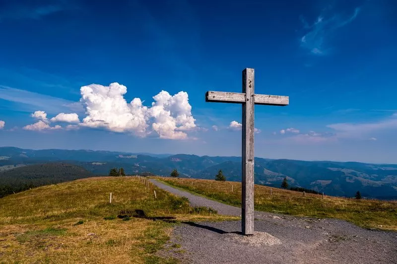 Belchensteig Gipfelkreuz Belchen