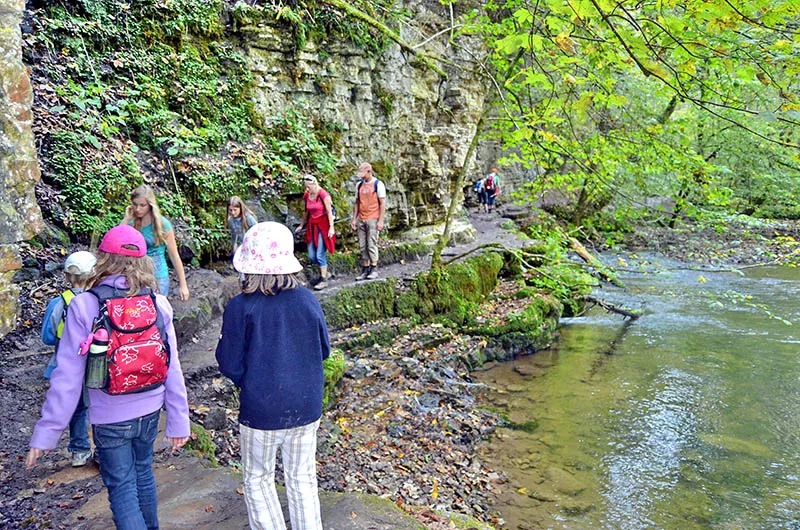 Kinder in der Wutachschlucht